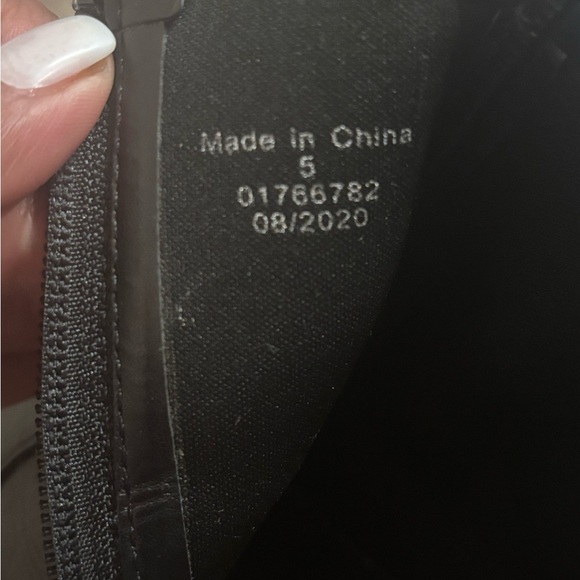 ASOS Black and‎ Brown Ankle Boots with Chunky Heel - Picture 5 of 6